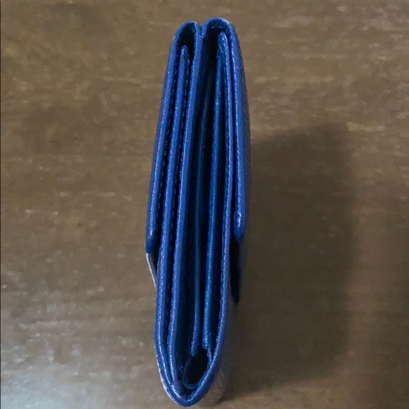 Pre-love Epi LV bi-fold wallet - Picture 4 of 10